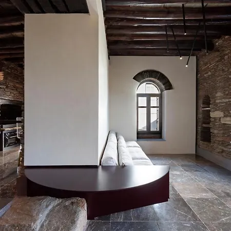 Vila Touchstone House Vrakhnos