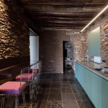 Vila Touchstone House Vrakhnos