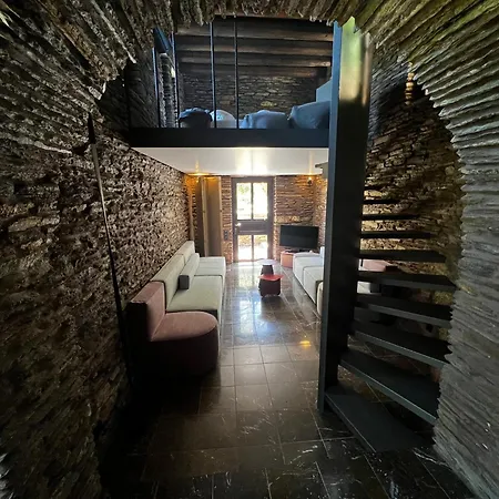 Touchstone House Vila *