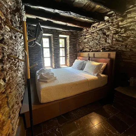 Vila Touchstone House Vrakhnos