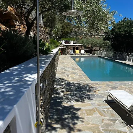 Vila Touchstone House *